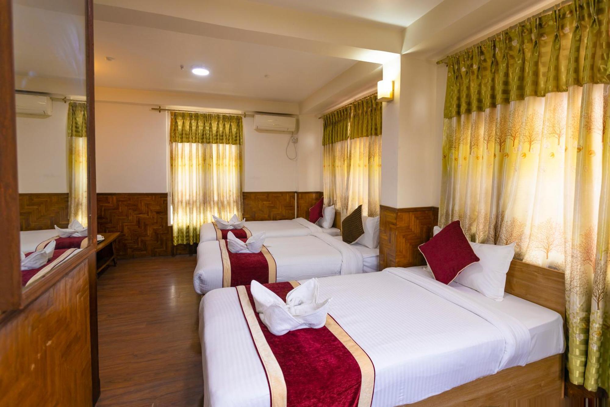 Hotel Sekai Kathmandu Esterno foto