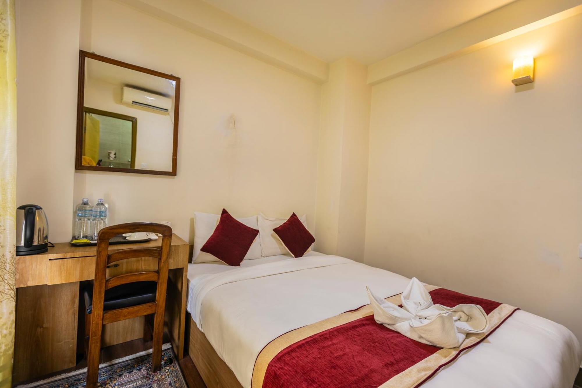 Hotel Sekai Kathmandu Esterno foto