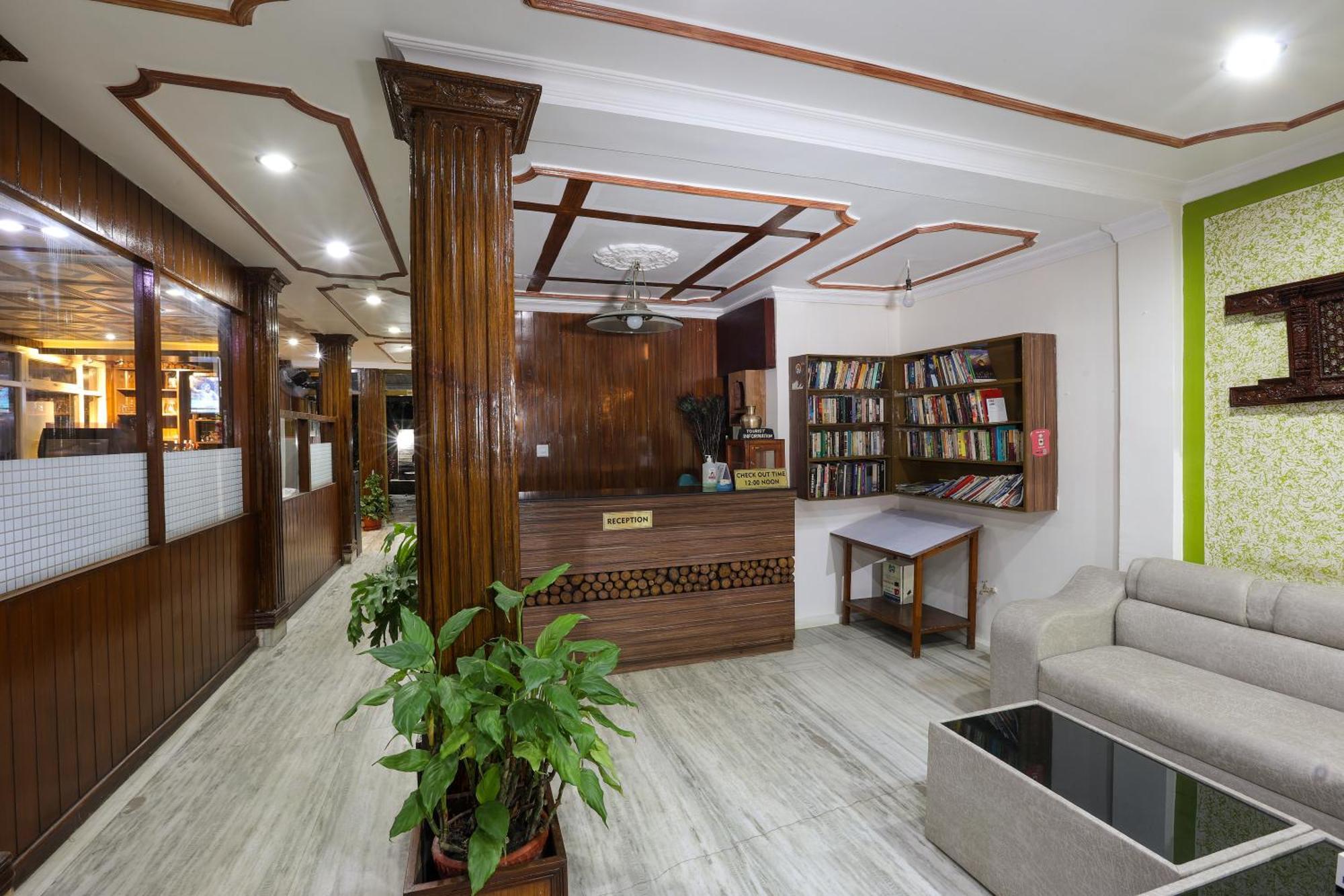 Hotel Sekai Kathmandu Esterno foto
