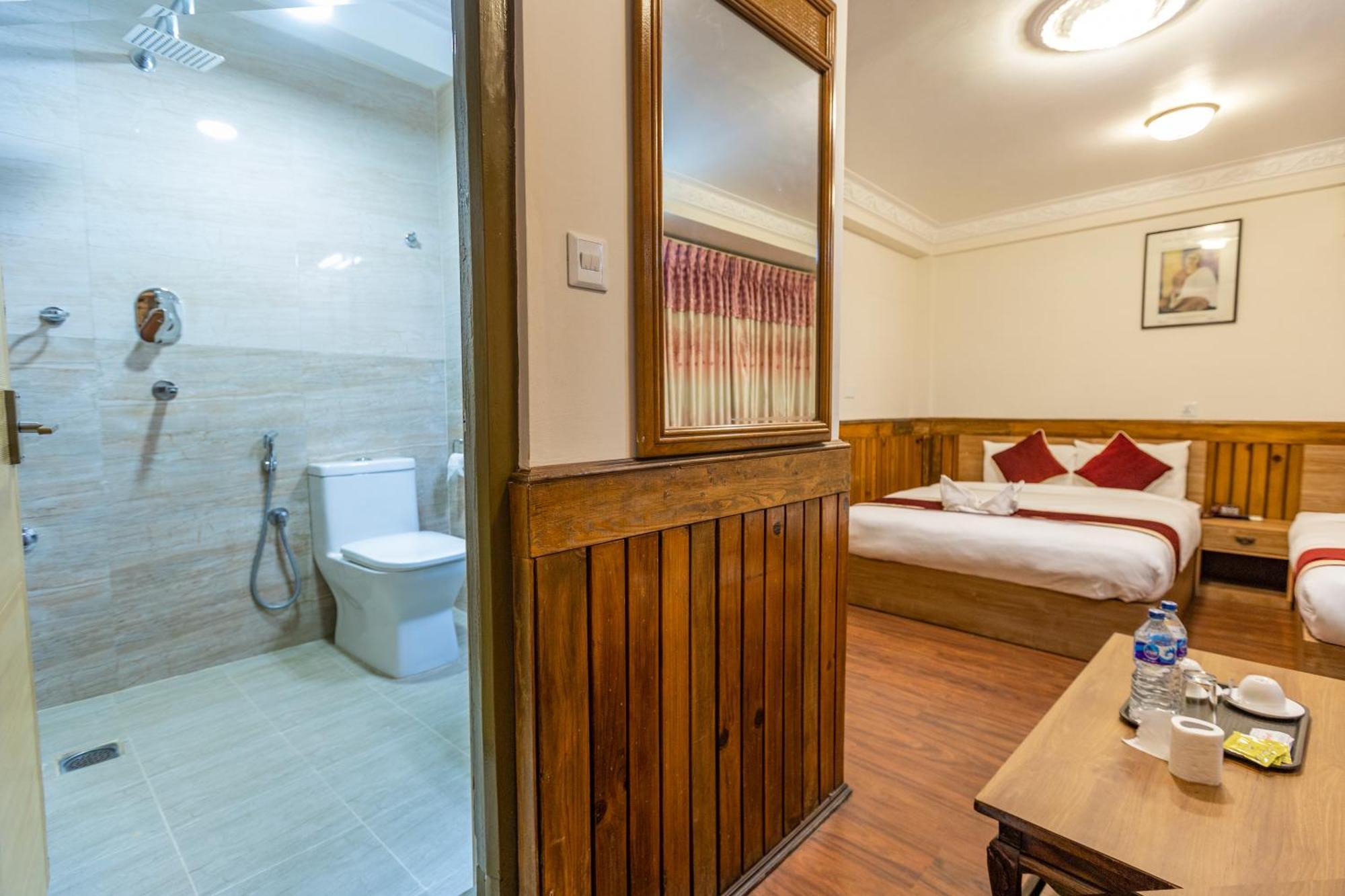 Hotel Sekai Kathmandu Esterno foto