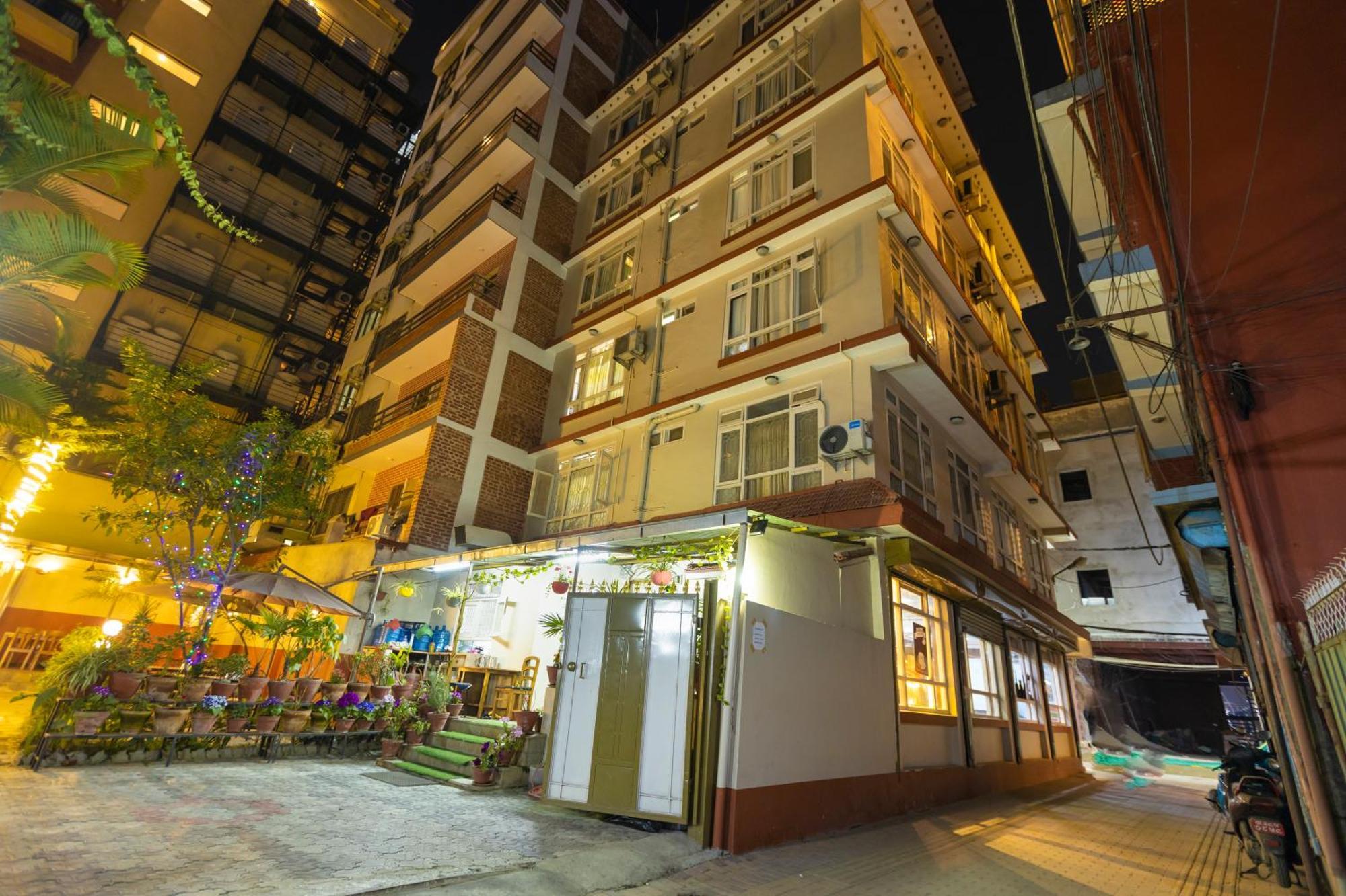 Hotel Sekai Kathmandu Esterno foto
